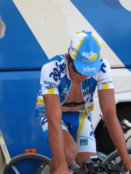 gal/Les_coureurs_au_depart_a_Strasbourg/Tour de France 2006 110.jpg